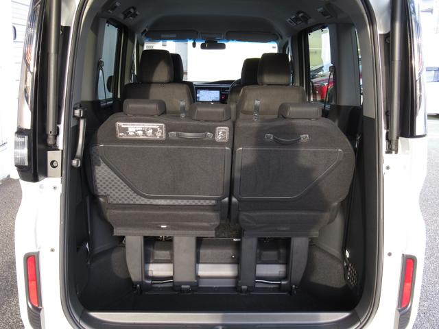 ステップワゴンスパーダ ｅ：ＨＥＶスパーダＧホンダセンシング　ワンオーナー禁煙車純正ナビバックカメラＥＴＣ　サイドエアバック　Ｂカメ　ＬＥＤランプ　ワンオーナー車　ＵＳＢ　スマ－トキ－　オートクルーズコントロール　キーレス　ナビ＆ＴＶ　３列シート　ウォークスルー（54枚目）