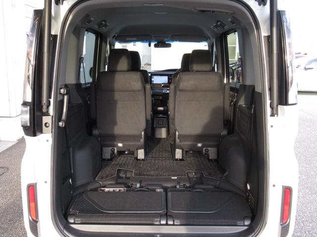ステップワゴンスパーダ ｅ：ＨＥＶスパーダＧホンダセンシング　ワンオーナー禁煙車純正ナビバックカメラＥＴＣ　サイドエアバック　Ｂカメ　ＬＥＤランプ　ワンオーナー車　ＵＳＢ　スマ－トキ－　オートクルーズコントロール　キーレス　ナビ＆ＴＶ　３列シート　ウォークスルー（56枚目）