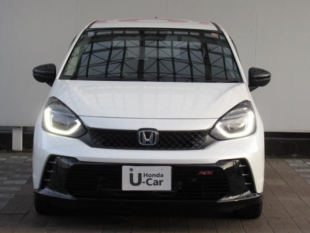 フィット e:HEVRS ワンオーナー禁煙車純正ナビバックカメラETC オートクルーズ ナビTV 横滑り防止機能 1オナ カーテンエアバック USBポート エアバック オートエアコン スマートキ パワーステアリング ABS(5枚目)