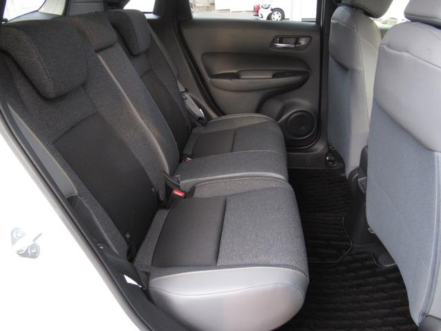 フィット e:HEVRS ワンオーナー禁煙車純正ナビバックカメラETC オートクルーズ ナビTV 横滑り防止機能 1オナ カーテンエアバック USBポート エアバック オートエアコン スマートキ パワーステアリング ABS(44枚目)