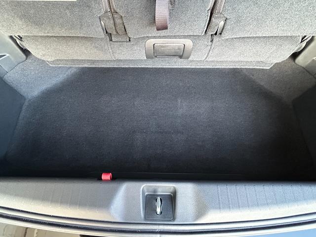 オデッセイハイブリッド ｅ：ＨＥＶアブソルート・ＥＸ　ワンオーナー禁煙車純正ナビバックカメラＥＴＣ　マルチカメラ　地デジフルセグ　Ｂカメラ　シートヒータ　サイドエアバッグ　Ｗパワスラ　横滑り防止　ナビＴＶ　ＵＳＢ　ＰＳ　キーレス　エアコン　スマートキ（56枚目）