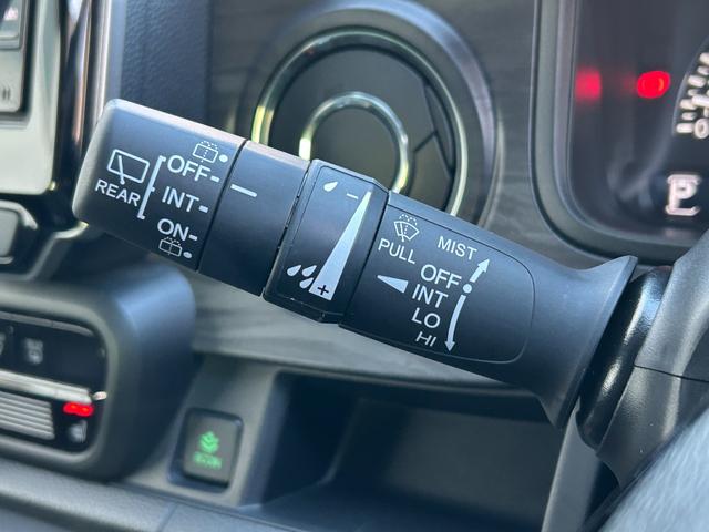 Ｎ－ＯＮＥ プレミアムツアラー　ワンオーナー禁煙車純正ナビバックカメラＥＴＣ　スマキー　リヤカメラ　横滑り防止　ＵＳＢポート　ＥＴＣ車載器　サイドＳＲＳ　パワーウィンドウ　シートヒータ　クルーズコントロール　ＬＥＤ　パワステ　ＡＢＳ（31枚目）