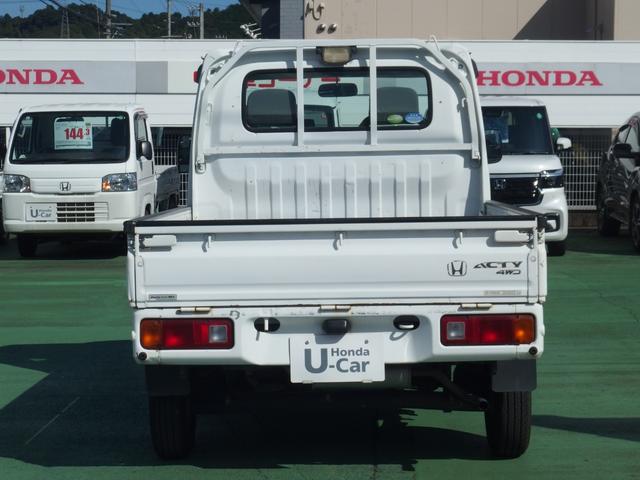 ４ＷＤなので未舗装路でも走行安定します♪