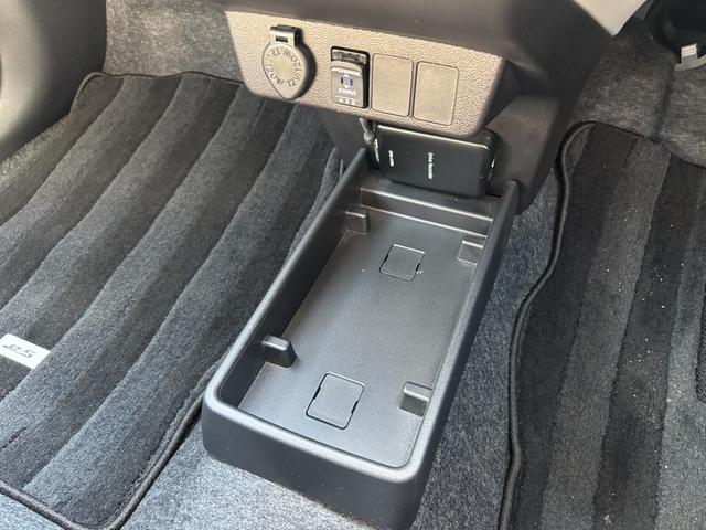 ミライース X SAIII LEDヘッドランプ ブラックインテリアパック 14インチアルミホイール スーパーUVIRカットガラス キーフリーシステム オートエアコン(プッシュ式)(26枚目)