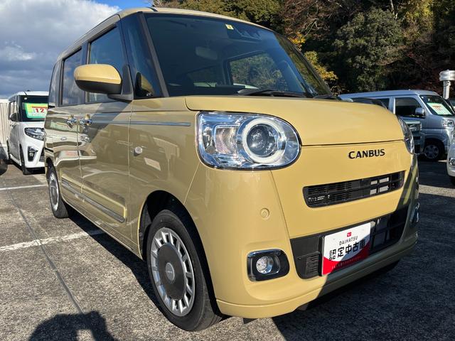 ムーヴキャンバス セオリーＧ　１４インチフルホイールキャップ　ＬＥＤヘッドランプ　ＬＥＤフォグランプ　ホっとカップホルダー　両側パワースライドドア　キーフリーシステム　プッシュボタンスタート　ＵＶカットガラス（3枚目）