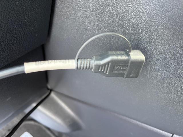 20G フルセグナビ 禁煙車 バックカメラ ETC スマートキー ヘッドレストモニター 純正17インチアルミホイール デュアルオートエアコン スマートキー(35枚目)