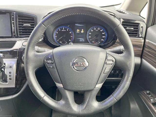 エルグランド 250ハイウェイスターS 禁煙 後席モニター 両側電動スライド 純正SDナビ バックカメラ ETC Bluetooth フルセグ クルーズコントロール デュアルエアコン リアオートエアコン オートライト 純正アルミ(14枚目)