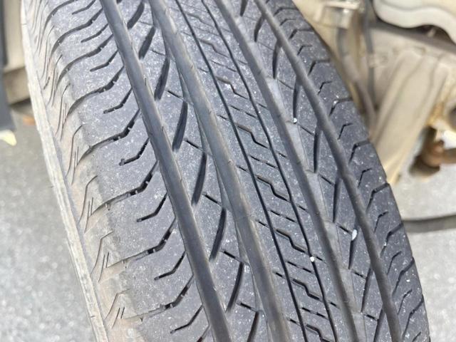 ジムニー ランドベンチャー 4WD 禁煙車 レザーシート シートヒーター 純正16インチアルミ CD(21枚目)