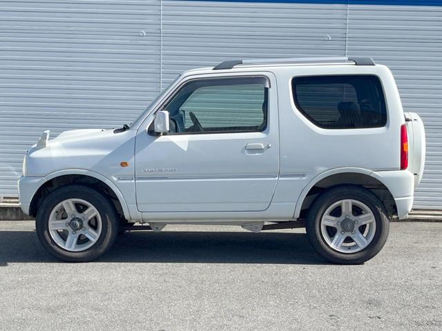 ジムニー ランドベンチャー 4WD 禁煙車 レザーシート シートヒーター 純正16インチアルミ CD(24枚目)