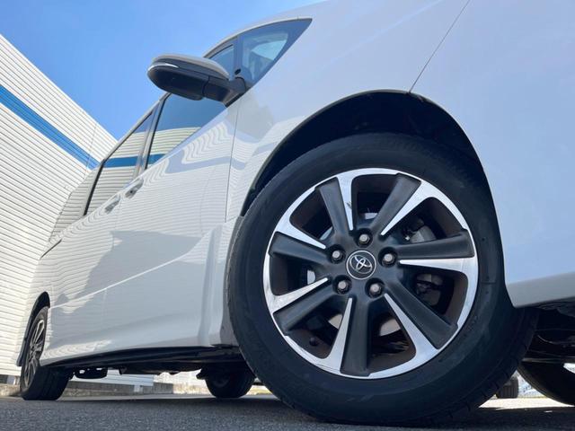 ヴォクシー ＺＳ　禁煙　７人乗り　両側電動スライド　衝突軽減　ＢＩＧ－Ｘ９型ナビ　後席モニター　バックカメラ　ＥＴＣ　クルコン　オートハイビーム　オートライト　デュアルエアコン　純正アルミ　Ｂｌｕｅｔｏｏｔｈ（15枚目）