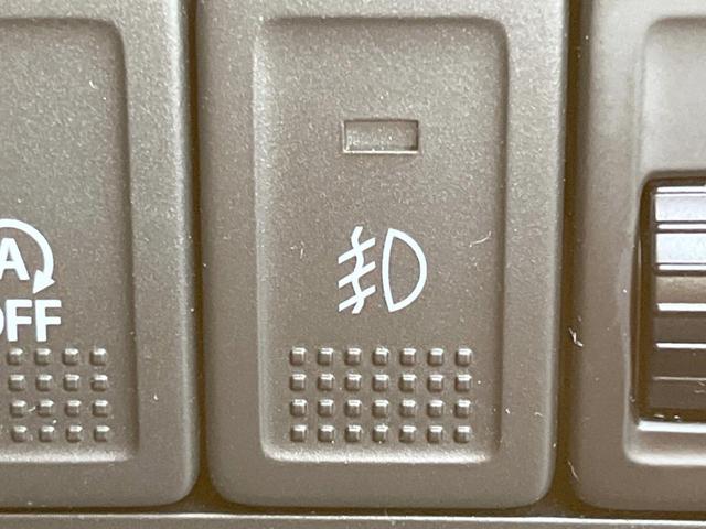 スイフト ＲＳ－ＤＪＥ　禁煙　電動スライド　ＳＤナビ　ＥＴＣ　スマートキー　純正アルミ　オートエアコン　ＣＤ再生（26枚目）