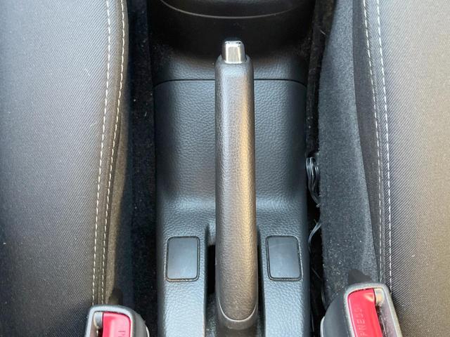 スイフト ＲＳ－ＤＪＥ　禁煙　電動スライド　ＳＤナビ　ＥＴＣ　スマートキー　純正アルミ　オートエアコン　ＣＤ再生（37枚目）