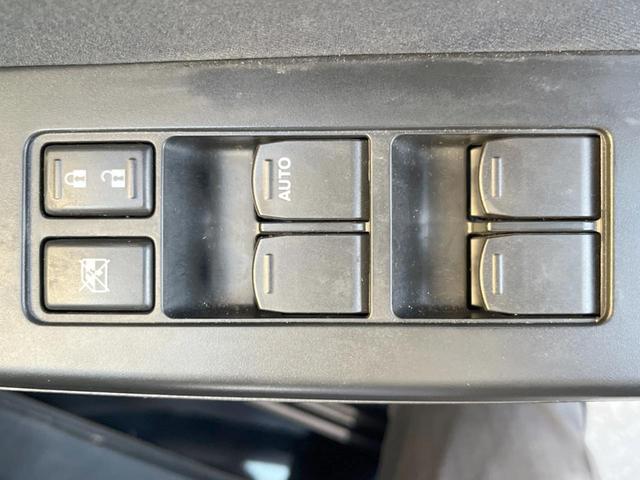 スイフト ＲＳ－ＤＪＥ　禁煙　電動スライド　ＳＤナビ　ＥＴＣ　スマートキー　純正アルミ　オートエアコン　ＣＤ再生（39枚目）