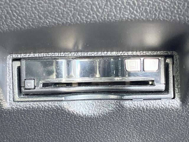 プリウス S 禁煙 衝突軽減 SDナビ バックカメラ ETC ドラレコ クルーズコントロール Bluetooth LEDヘッド スマートキー オートライト オートエアコン CD/SD再生(6枚目)