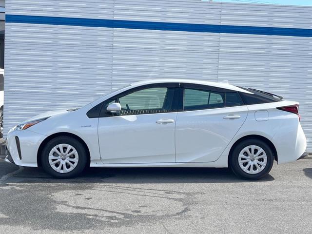 プリウス S 禁煙 衝突軽減 SDナビ バックカメラ ETC ドラレコ クルーズコントロール Bluetooth LEDヘッド スマートキー オートライト オートエアコン CD/SD再生(26枚目)