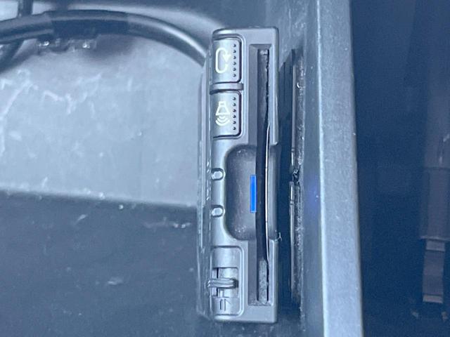ヴェゼル ハイブリッドＸ　禁煙　ホンダセンシング　メモリーナビ　バックカメラ　クルーズコントロール　ドラレコ　ＥＴＣ　スマートキー　オートライト　オートエアコン　ＬＥＤヘッド　純正アルミ　Ｂｌｕｅｔｏｏｔｈ　フル（22枚目）