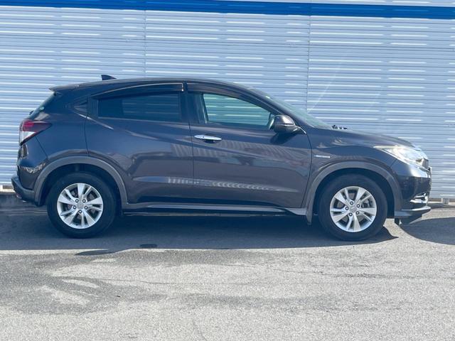 ヴェゼル ハイブリッドＸ　禁煙　ホンダセンシング　メモリーナビ　バックカメラ　クルーズコントロール　ドラレコ　ＥＴＣ　スマートキー　オートライト　オートエアコン　ＬＥＤヘッド　純正アルミ　Ｂｌｕｅｔｏｏｔｈ　フル（33枚目）