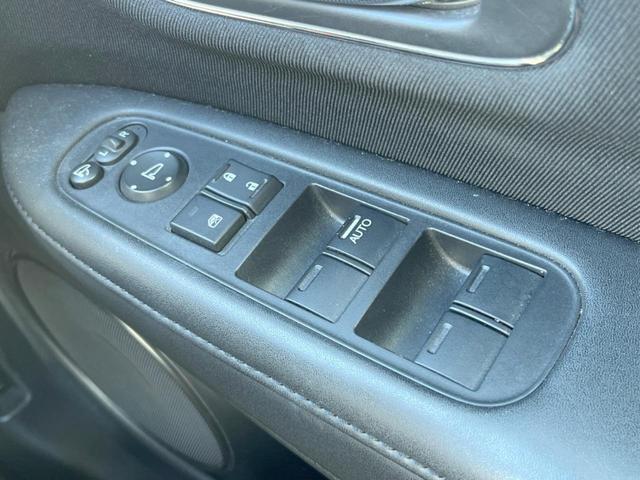 ヴェゼル ハイブリッドＸ　禁煙　ホンダセンシング　メモリーナビ　バックカメラ　クルーズコントロール　ドラレコ　ＥＴＣ　スマートキー　オートライト　オートエアコン　ＬＥＤヘッド　純正アルミ　Ｂｌｕｅｔｏｏｔｈ　フル（40枚目）