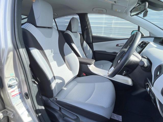 プリウス Sセーフティプラス 禁煙 衝突軽減 純正SDナビ バックカメラ クルコン ドラレコ ETC Bluetooth フルセグ LEDヘッド スマートキー オートライト オートエアコン CD/DVD再生(8枚目)