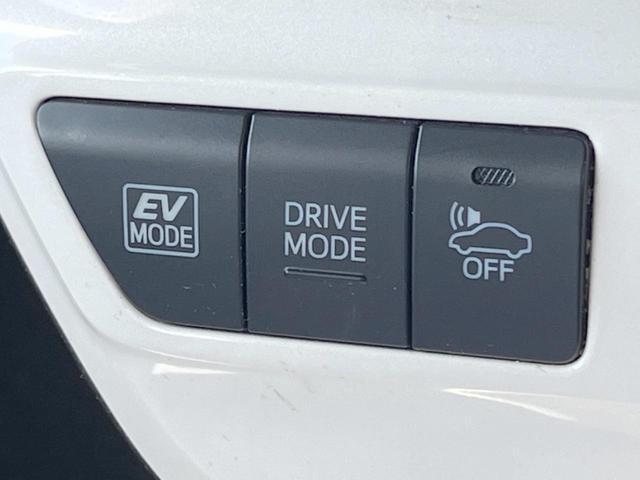 プリウス Sセーフティプラス 禁煙 衝突軽減 純正SDナビ バックカメラ クルコン ドラレコ ETC Bluetooth フルセグ LEDヘッド スマートキー オートライト オートエアコン CD/DVD再生(36枚目)