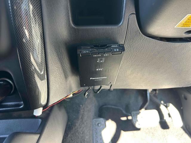 ジムニー ワイルドウインド　４ＷＤ　ルーフレール　レイズ１６インチホイール　マットブラック塗装　社外ＴＯＴＳＵＧＥＫＩマフラー　社外ＲＯＡＤＷＩＮラテラルロッド　シートヒーター　社外ナビ　ＥＴＣ　スペアキー（24枚目）