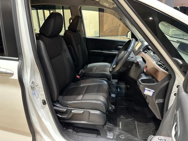 フリード クロスター・ホンダセンシング　１年保証／純正ナビ／両側電スラ／前後ＤＲ　両ＰＳＤ　ＵＳＢポート　地デジ　エアバック　Ｉストップ　ＶＳＡ　リヤカメラ　３列シート　ＤＶＤ再生　ウォークスルー　ワンオーナー　キーフリー　パワステ　ＡＡＣ（22枚目）