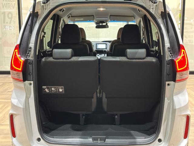 フリード クロスター・ホンダセンシング　１年保証／純正ナビ／両側電スラ／前後ＤＲ　両ＰＳＤ　ＵＳＢポート　地デジ　エアバック　Ｉストップ　ＶＳＡ　リヤカメラ　３列シート　ＤＶＤ再生　ウォークスルー　ワンオーナー　キーフリー　パワステ　ＡＡＣ（33枚目）