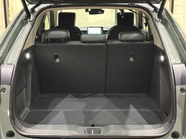 ヴェゼル ｅ：ＨＥＶＺ　元デモカー／メーカー保証／ＭＶＣＳ／前後ＤＲ　衝突回避支援ブレーキ機能　パノラミックビューモニター　スマキ　Ｐトランク　フルオートエアコン　Ｄレコ　エアバッグ　両席エアバック　Ｒカメ　パワーウィンドウ（34枚目）