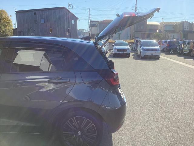 フィットハイブリッド eHEVホーム20周年特別仕様車カーサ 禁煙車 ワンオーナー車 純正ナビ TV(フルセグ)Bカメラ ETC LEDヘッドライト 前後ドラレコ 前後ソナー 前席シートヒーター ホンダセンシング ホンダコネクト対応 純正16インチアルミ(63枚目)