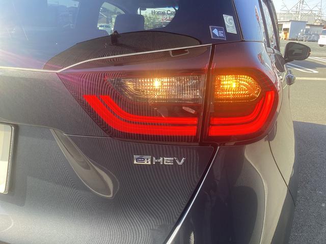 フィットハイブリッド eHEVホーム20周年特別仕様車カーサ 禁煙車 ワンオーナー車 純正ナビ TV(フルセグ)Bカメラ ETC LEDヘッドライト 前後ドラレコ 前後ソナー 前席シートヒーター ホンダセンシング ホンダコネクト対応 純正16インチアルミ(78枚目)