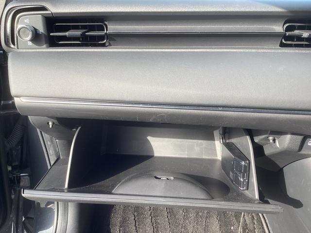 ヴェゼル ｅ：ＨＥＶＺ　禁煙車　ワンオーナー車　純正ナビ　ＴＶ（フルセグ）Ｂカメラ　マルチビューカメラ　ＬＥＤヘッドライト　フォグライト　前後ドラレコ　前席シートヒーター　前後ソナー　電動テールゲート　ブラインドスポット（23枚目）