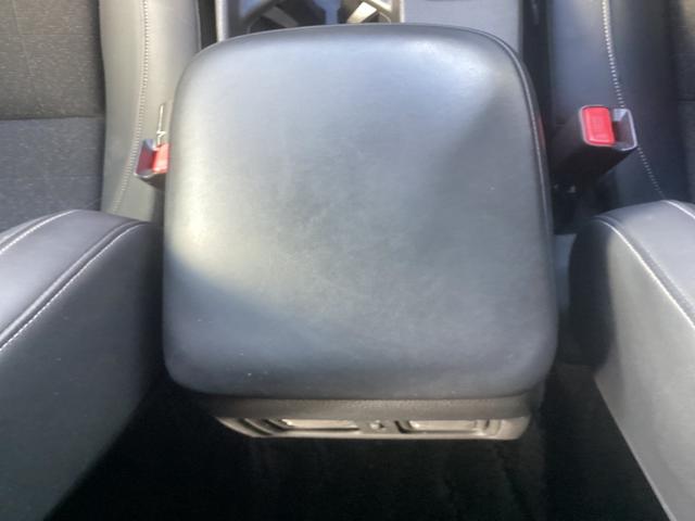 ヴェゼル ｅ：ＨＥＶＺ　禁煙車　ワンオーナー車　純正ナビ　ＴＶ（フルセグ）Ｂカメラ　マルチビューカメラ　ＬＥＤヘッドライト　フォグライト　前後ドラレコ　前席シートヒーター　前後ソナー　電動テールゲート　ブラインドスポット（42枚目）