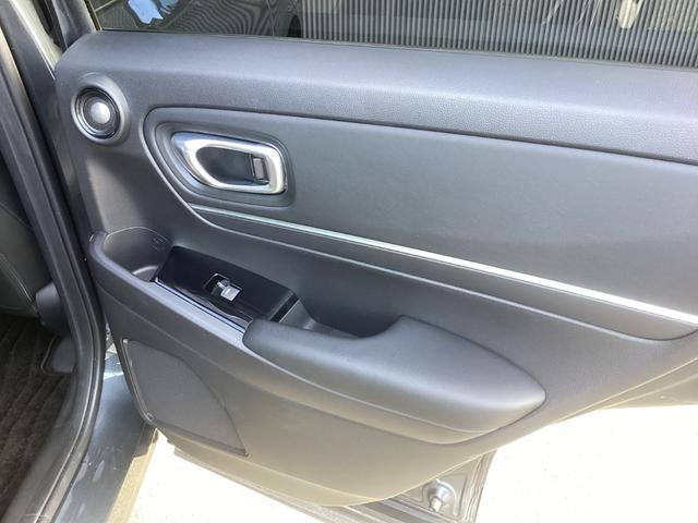 ヴェゼル ｅ：ＨＥＶＺ　禁煙車　ワンオーナー車　純正ナビ　ＴＶ（フルセグ）Ｂカメラ　マルチビューカメラ　ＬＥＤヘッドライト　フォグライト　前後ドラレコ　前席シートヒーター　前後ソナー　電動テールゲート　ブラインドスポット（55枚目）