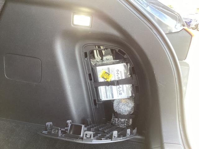 ヴェゼル ｅ：ＨＥＶＺ　禁煙車　ワンオーナー車　純正ナビ　ＴＶ（フルセグ）Ｂカメラ　マルチビューカメラ　ＬＥＤヘッドライト　フォグライト　前後ドラレコ　前席シートヒーター　前後ソナー　電動テールゲート　ブラインドスポット（67枚目）