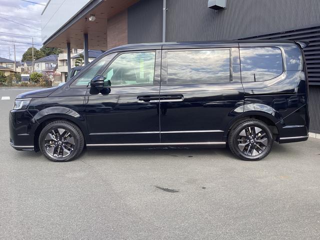 ステップワゴン ｅ：ＨＥＶスパーダ　１年保証　禁煙車　純正ナビ　ＴＶ　バックカメラ　フリップダウンモニター　ＥＴＣ　両側電動スライドドア　電動テールゲート　前後ドラレコ　前席シートヒーター　ＬＥＤヘッドライト・フォグライト　前後ソナー（11枚目）