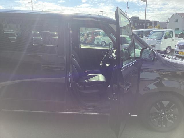 ステップワゴン ｅ：ＨＥＶスパーダ　１年保証　禁煙車　純正ナビ　ＴＶ　バックカメラ　フリップダウンモニター　ＥＴＣ　両側電動スライドドア　電動テールゲート　前後ドラレコ　前席シートヒーター　ＬＥＤヘッドライト・フォグライト　前後ソナー（47枚目）