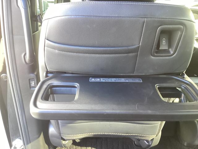 ステップワゴン ｅ：ＨＥＶスパーダ　１年保証　禁煙車　純正ナビ　ＴＶ　バックカメラ　フリップダウンモニター　ＥＴＣ　両側電動スライドドア　電動テールゲート　前後ドラレコ　前席シートヒーター　ＬＥＤヘッドライト・フォグライト　前後ソナー（56枚目）