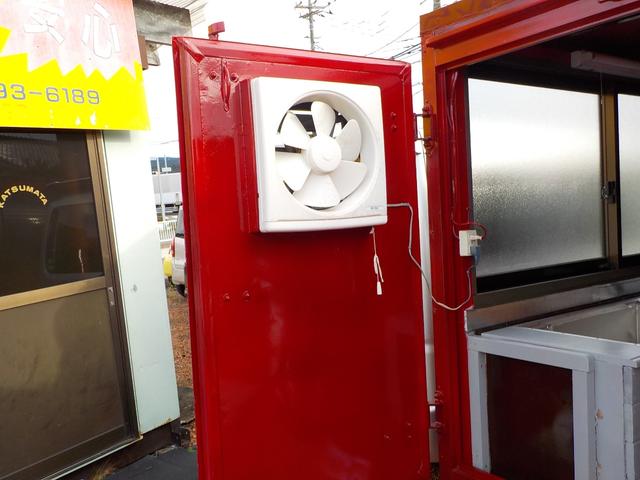 ミニキャブトラック 　キッチンカー　シンク　換気扇　外部電源　作業台　タンク　コンセント（29枚目）
