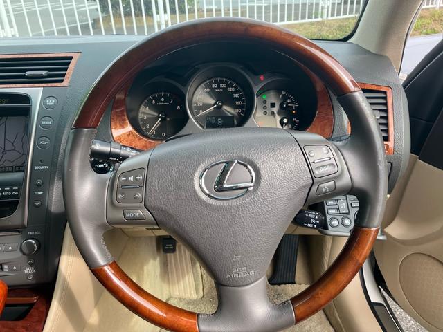 ＧＳ ＧＳ３５０　足回り公認　２０インチアルミ　ベージュ革シート　純正ナビ　ＤＶＤ　ＥＴＣ　キーフリー（13枚目）