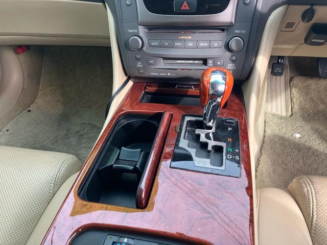 ＧＳ ＧＳ３５０　足回り公認　２０インチアルミ　ベージュ革シート　純正ナビ　ＤＶＤ　ＥＴＣ　キーフリー（17枚目）
