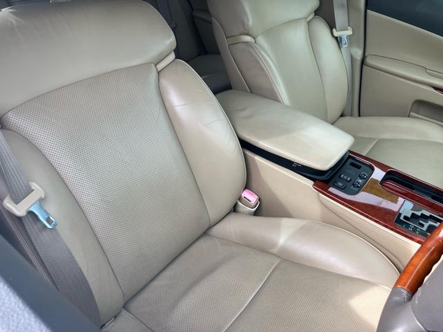 ＧＳ ＧＳ３５０　足回り公認　２０インチアルミ　ベージュ革シート　純正ナビ　ＤＶＤ　ＥＴＣ　キーフリー（20枚目）