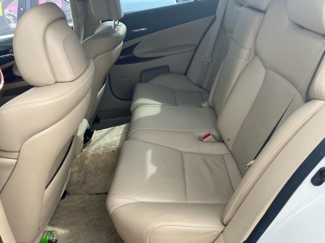 ＧＳ ＧＳ３５０　足回り公認　２０インチアルミ　ベージュ革シート　純正ナビ　ＤＶＤ　ＥＴＣ　キーフリー（29枚目）