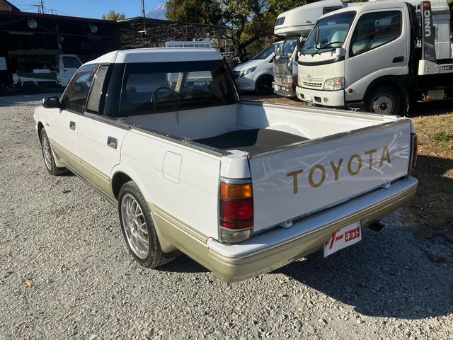 クラウンステーションワゴン 　トラック改造　公認済み　外装全塗装　ＢＢＳ１７インチ　３人乗り　車検取立て　世界で一台（9枚目）