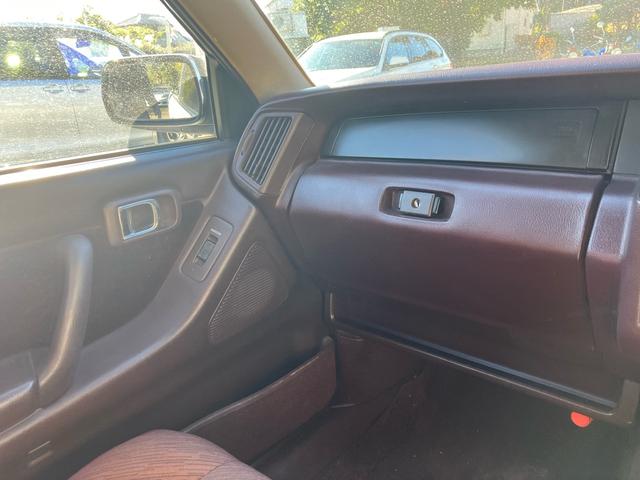 クラウンステーションワゴン 　トラック改造　公認済み　外装全塗装　ＢＢＳ１７インチ　３人乗り　車検取立て　世界で一台（26枚目）