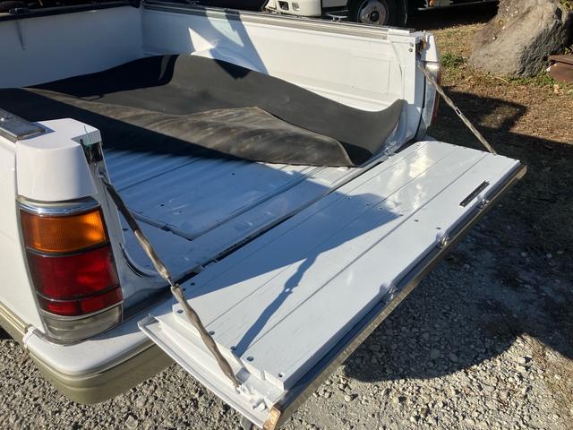 クラウンステーションワゴン 　トラック改造　公認済み　外装全塗装　ＢＢＳ１７インチ　３人乗り　車検取立て　世界で一台（37枚目）