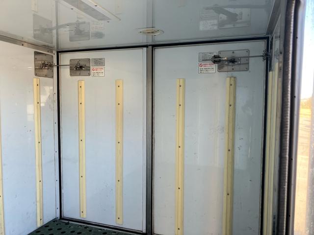 キャリイトラック 　冷凍冷蔵エコサイト　オートマ　エアコン　パワステ　パワーウインドー（10枚目）