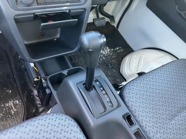 キャリイトラック 　冷凍冷蔵エコサイト　オートマ　エアコン　パワステ　パワーウインドー（22枚目）