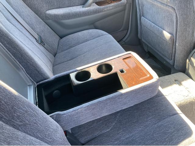 ETC オートクルーズコントロール ナビ アルミホイール AT CD パワーシート 電動格納ミラー 盗難防止システム ABS エアコン キーレス(25枚目)