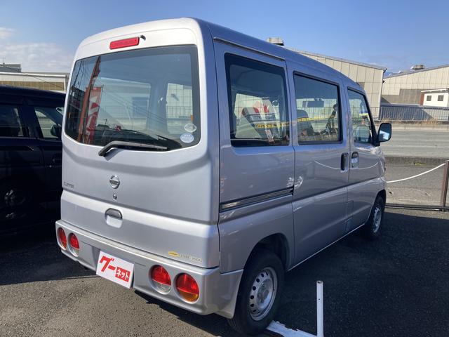 　ＡＴ　ＥＴＣ　両側スライドドア　ＡＢＳ　エアコン　パワーステアリング　オートマ　運転席エアバッグ　軽バン　フロアゴムマット(15枚目)