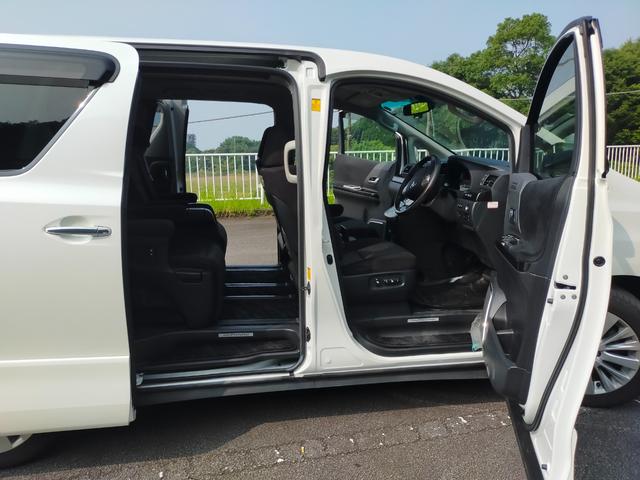 アルファード ２４０Ｓ　Ｃパッケージ　４ＷＤ　ワンオーナー　禁煙車　全周囲カメラ　両側電動スライド　ドラレコ前後カメラ　純正ＨＤＤナビ　電動リアゲート　前席パワーシート　Ｂｌｕｅｔｏｏｔｈ　ビルトインＥＴＣ　クルコン　クリアランスソナー（75枚目）